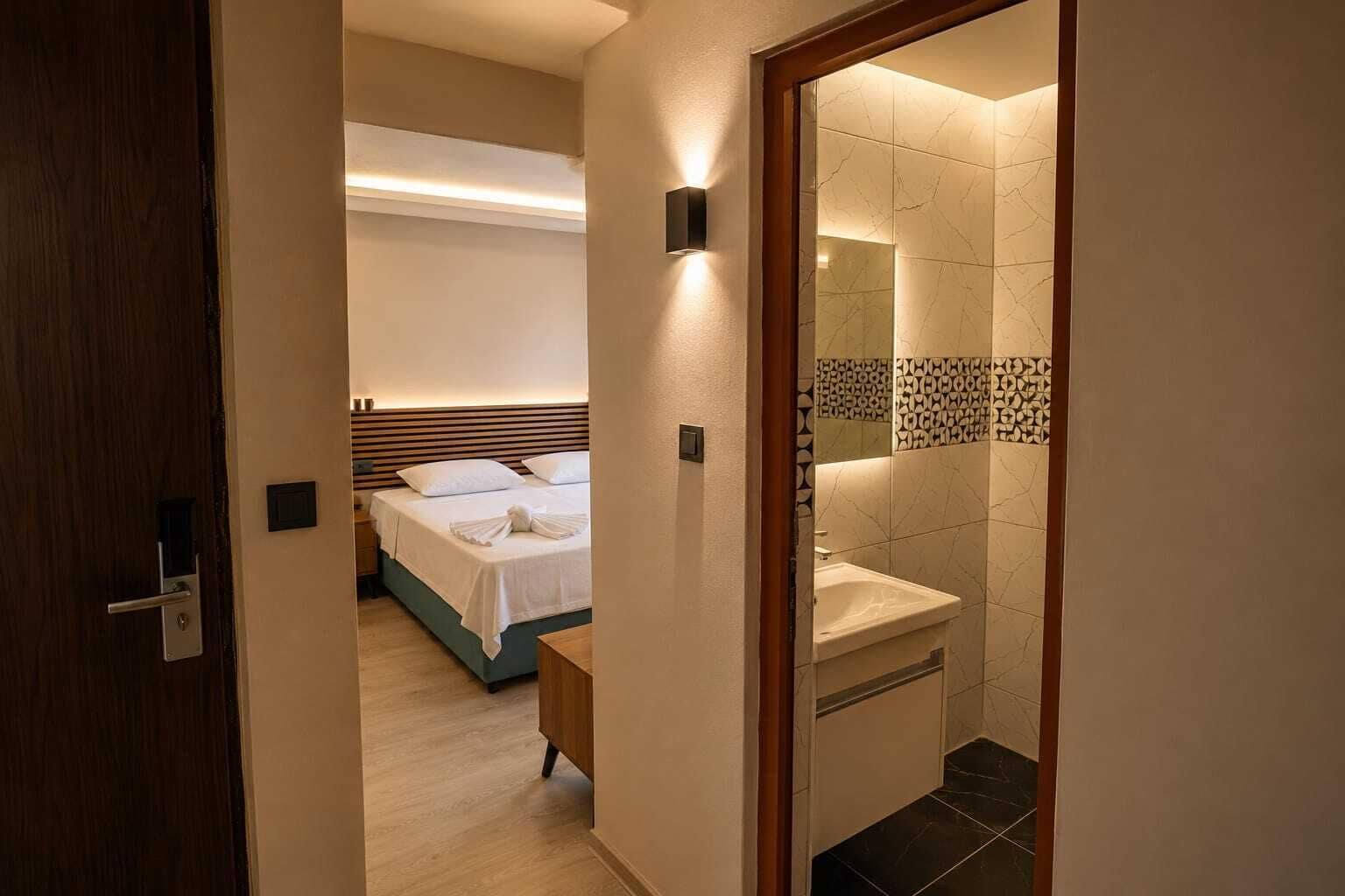 Premium bedding, minibar, soundproofing, iron/ironing board