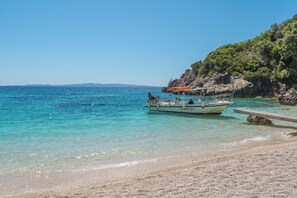 Beach nearby - Theros Blu (Parga)