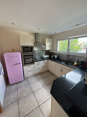 Microwave, oven, stovetop, dishwasher