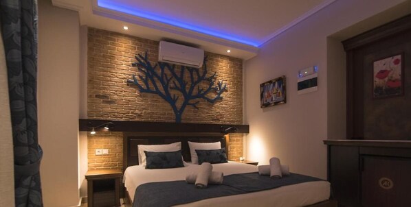 Room, 2 Bedrooms | 2 bedrooms