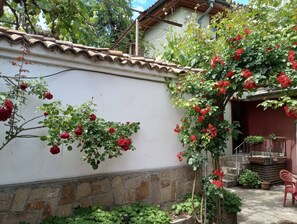 Σπίτι, 2 Υπνοδωμάτια, Καπνιστών, Αίθριο | Κήπος