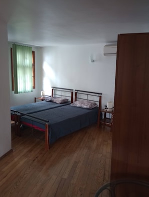 House, 2 Bedrooms, Smoking, Patio | 2 bedrooms