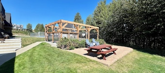Kimberley 2BR-Ski-Hike-Golf-Hot Tub-Pool