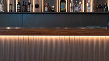Cocktailbar, buitendiner, dagelijks geopend