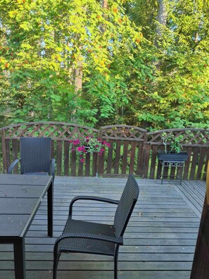 House, 1 Bedroom, Balcony | Garden