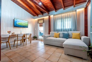Appartement, 2 chambres, fumeurs, balcon | Salle de séjour