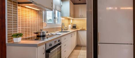 Apartment, 2 Bedrooms, Smoking, Balcony | Interior