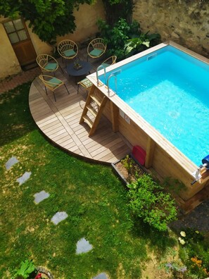 Pool - Between Anjou vines and memories of yesteryear: Gîte de L'Ancienne Boulangerie (Terranjou)