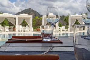 Restaurant - Nicolaus Prime Villas   (Castiadas)