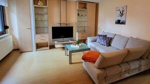 House | Living area - Am Wald Comfortable Holiday Residence (Unterwellenborn)