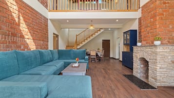 4 BHK Villa | Living area