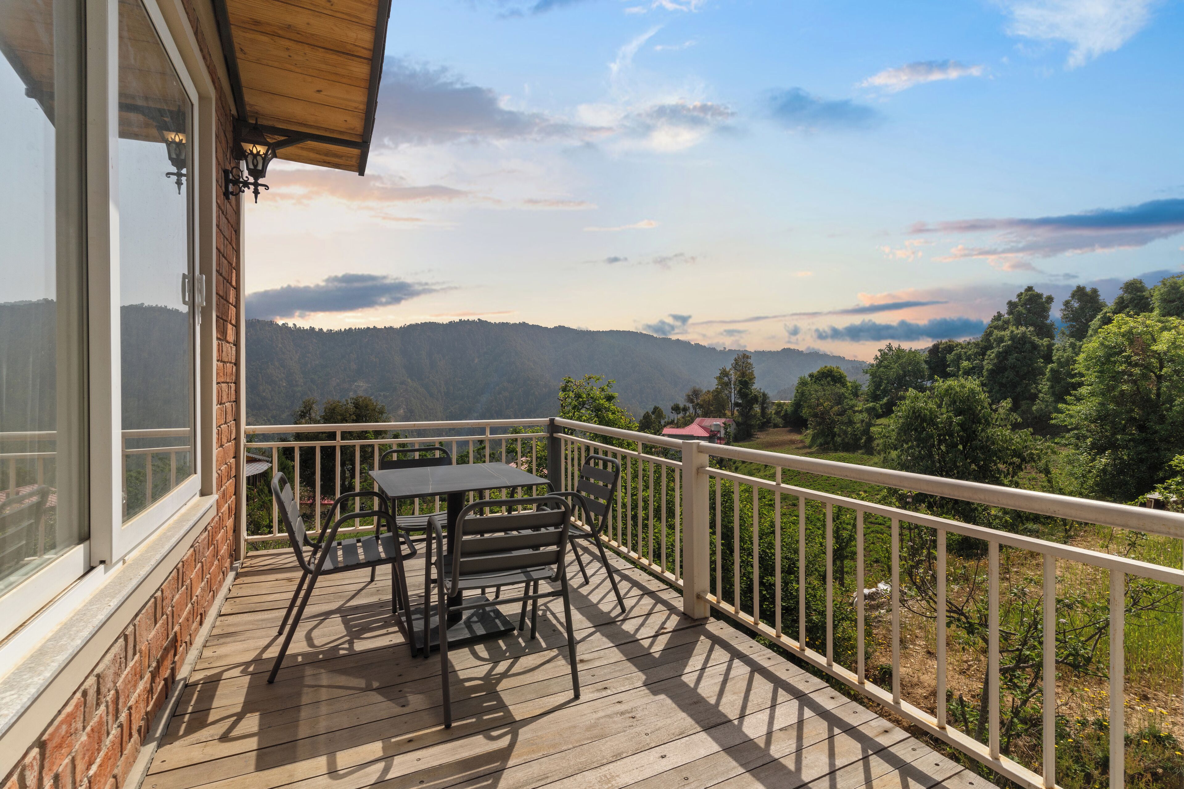 ลานระเบียง/นอกชาน