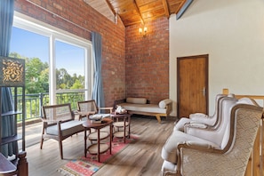 Interior - Himvan by Akama Stays (Dhari)