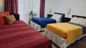 Decoración personalizada, muebles diferentes y escritorio
