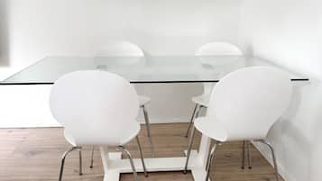Departamento, 2 habitaciones, vista a la ciudad | Comedor