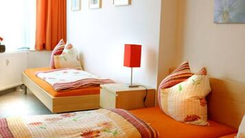 House | 2 bedrooms, bed sheets