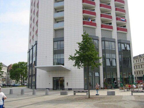 "schwanenteich" in the Wintergarten High Rise