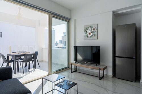 Rosemont Studio With Balcony in Larnaca