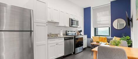 Fridge, microwave, stovetop, dishwasher