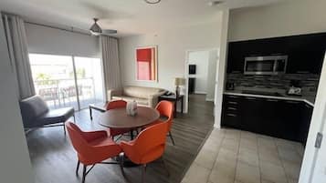 Téléviseur connecté, bureau