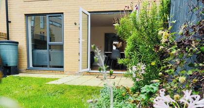 Modern Home in Taunton with Sunny Garden