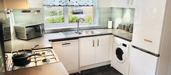 Modern & Stylish 3 Bedoom Home in Taunton