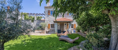 Family Villa, 4 Bedrooms, Fireplace (Casa Rustica Felker) | Exterior