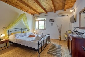 Familienvilla, Mehrere Schlafzimmer (Casa Rustica Felker) | 4 Schlafzimmer, kostenloses WLAN, Bettwäsche