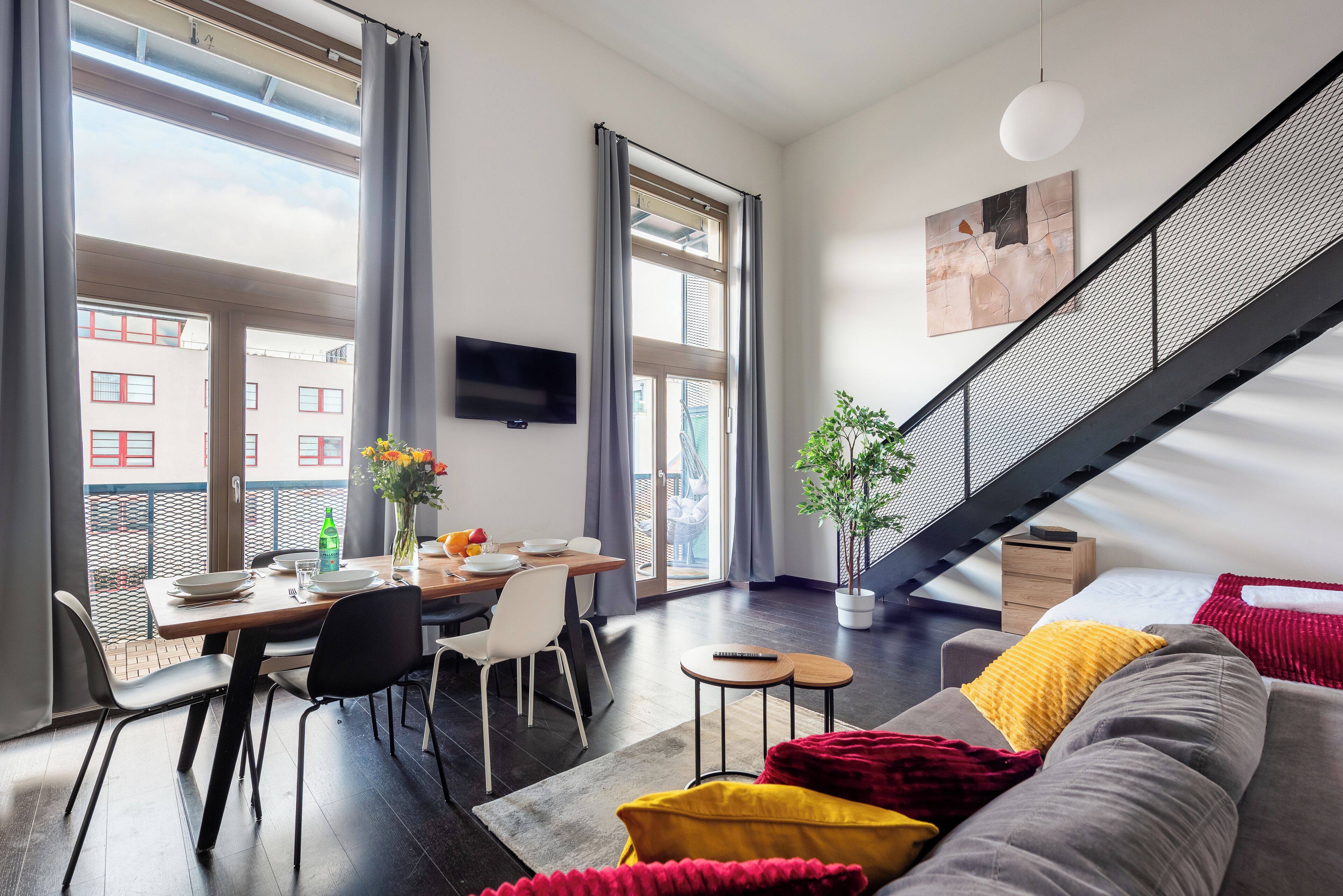 Comfort Apartment, Balcony, Courtyard View | Living area