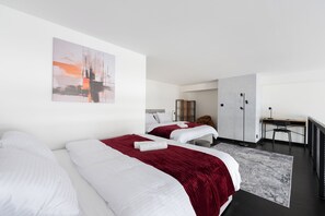 Comfort Apartment, Balcony, Courtyard View | 1 bedroom, premium bedding, desk, blackout curtains - Apartments with balcony near center (Prague)