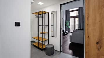 Apartamento conforto, sacada | 1 quarto, roupas de cama premium, escrivaninha, cortinas blackout