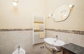 公寓, 花園景觀 | 浴室 | 淋浴設備、吹風機、毛巾