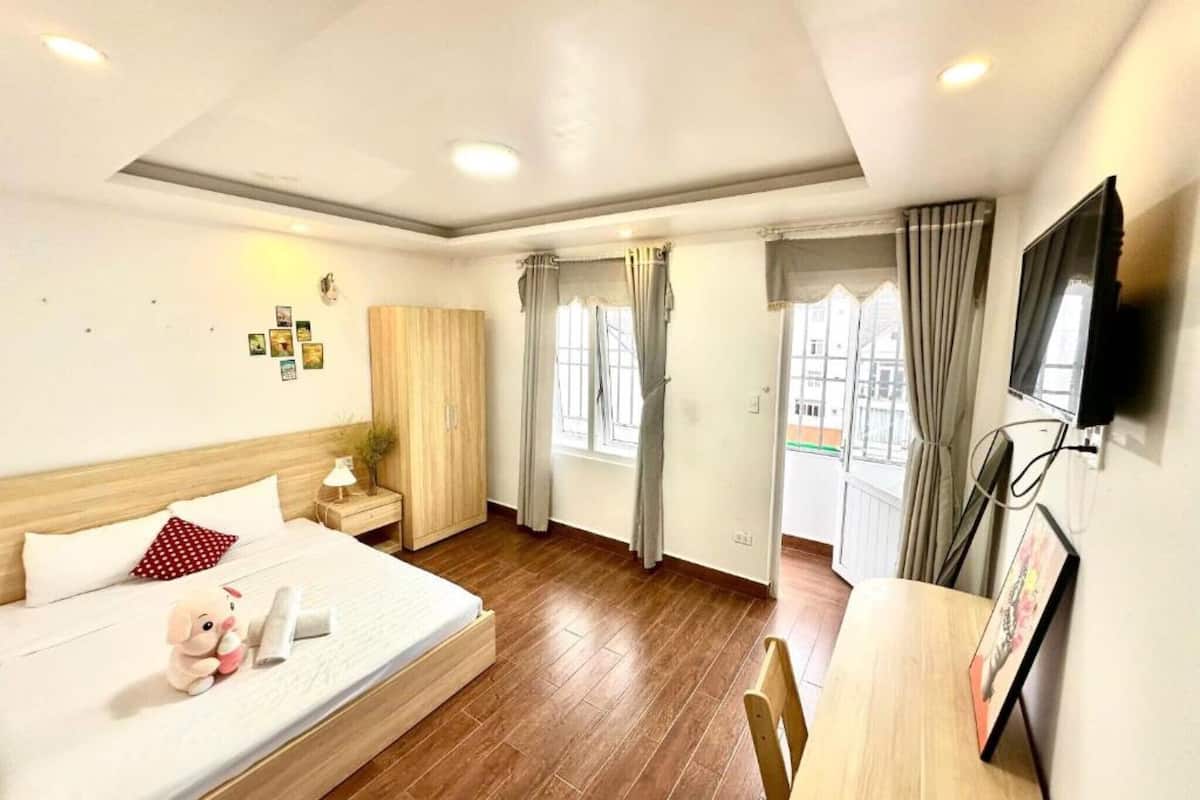Deluxe Single Room | Desk, soundproofing, free WiFi