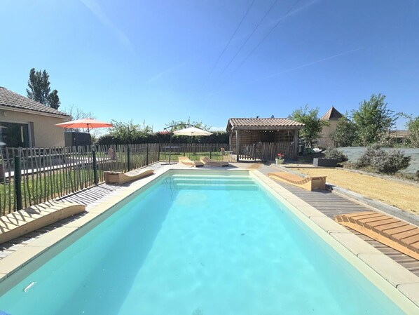 Pool - Périgord house with private pool, internet, pets allowed (Beaumontois en Périgord)