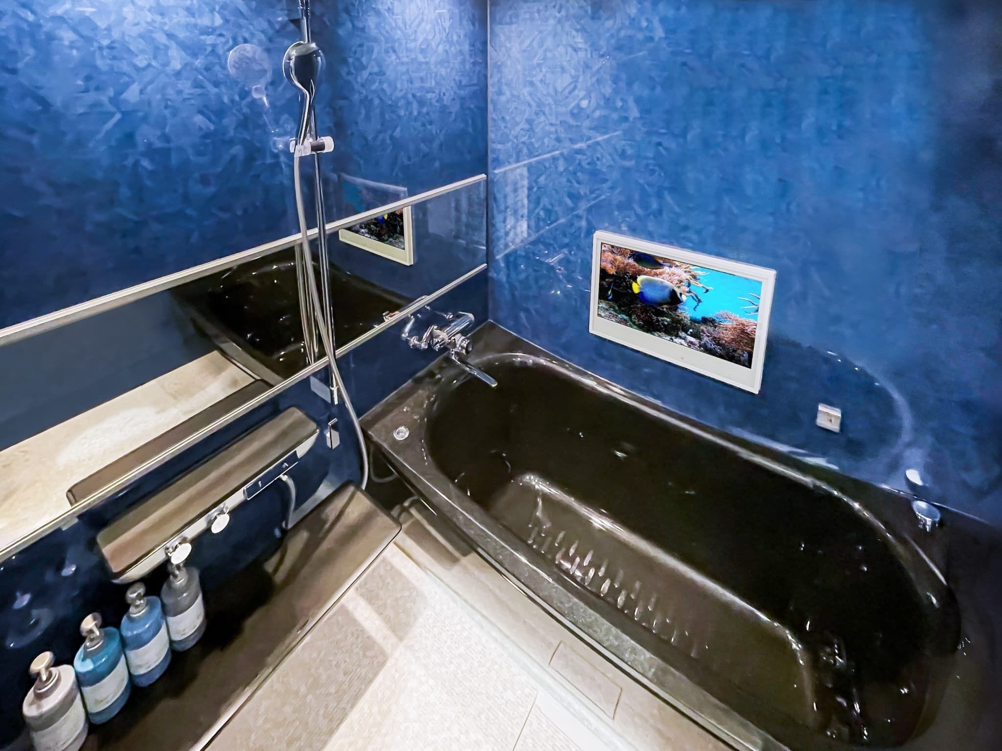 Luxury Double Room, Smoking | Bathroom