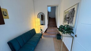 Reception - Hostal El Torero (Alcalá de Henares)