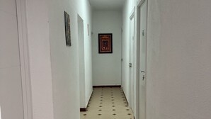 Interior - Hostal El Torero (Alcalá de Henares)