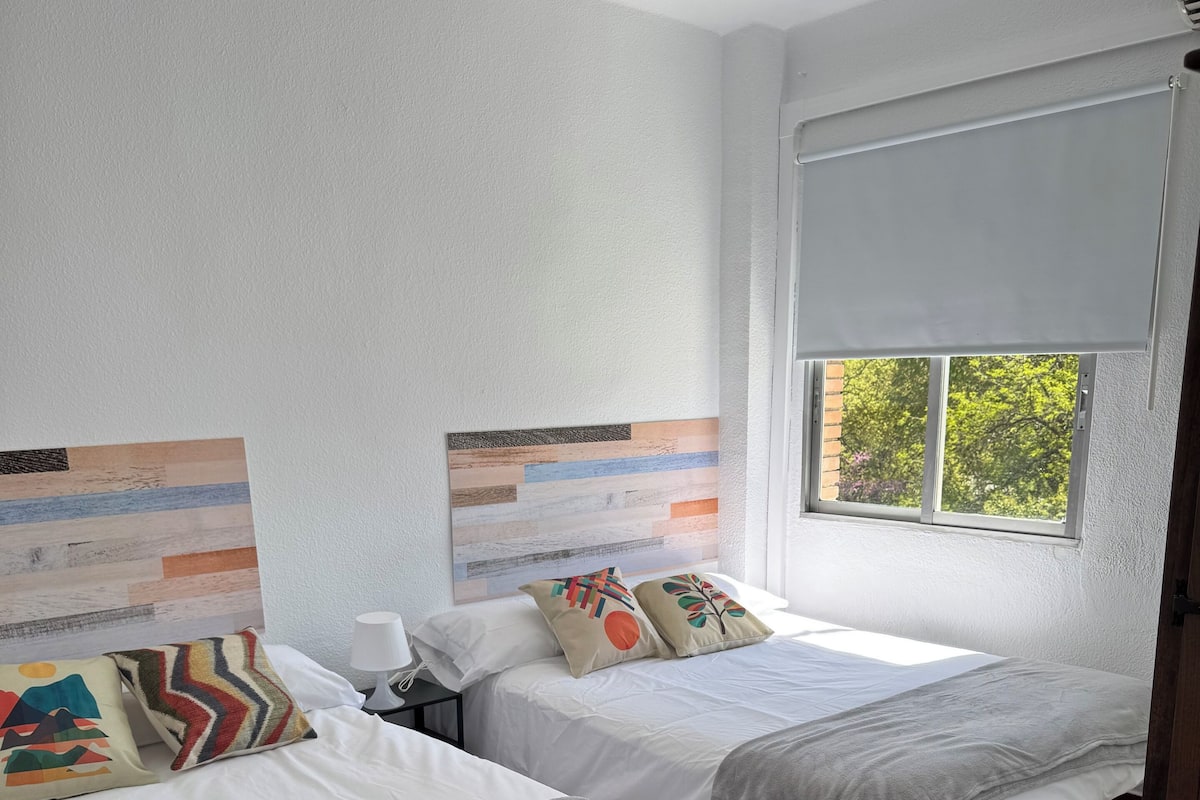 Quadrupla familiare, vista città | Wi-Fi gratuito, lenzuola