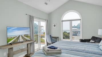 4 bedrooms, desk, iron/ironing board, free WiFi