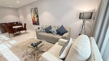 Executive-sviitti | Ruokailu omassa huoneessa