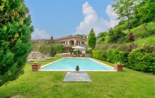 VILLA NICOLETTA IN THE LIGURIAN HINTERLAND