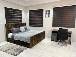 3 chambres, bureau, fer et planche à repasser, Wi-Fi gratuit