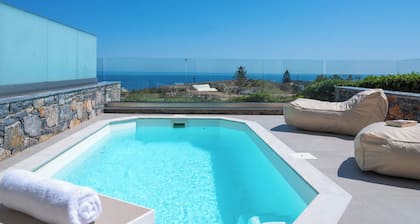 La mer De Crete suite private pool & sea view!