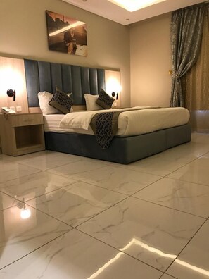 Studio | In-room safe, iron/ironing board - Azar Al Salam Apartments (Madinah)