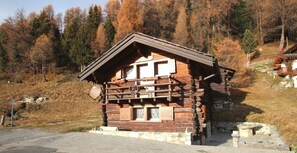 Exterior - Charmant chalet idéal pour une famille de 4 personnes avec une vue magnifique sur les montagnes de l (Chandolin)