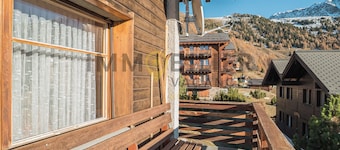 Linen is not included in the service. We provide, if desired, linen packages including bed linen, ba