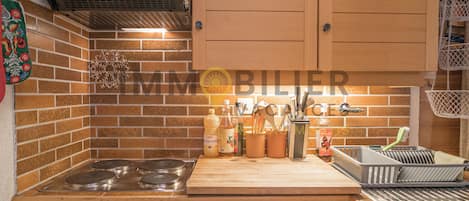 冰箱、烤箱、炉灶、洗碗机