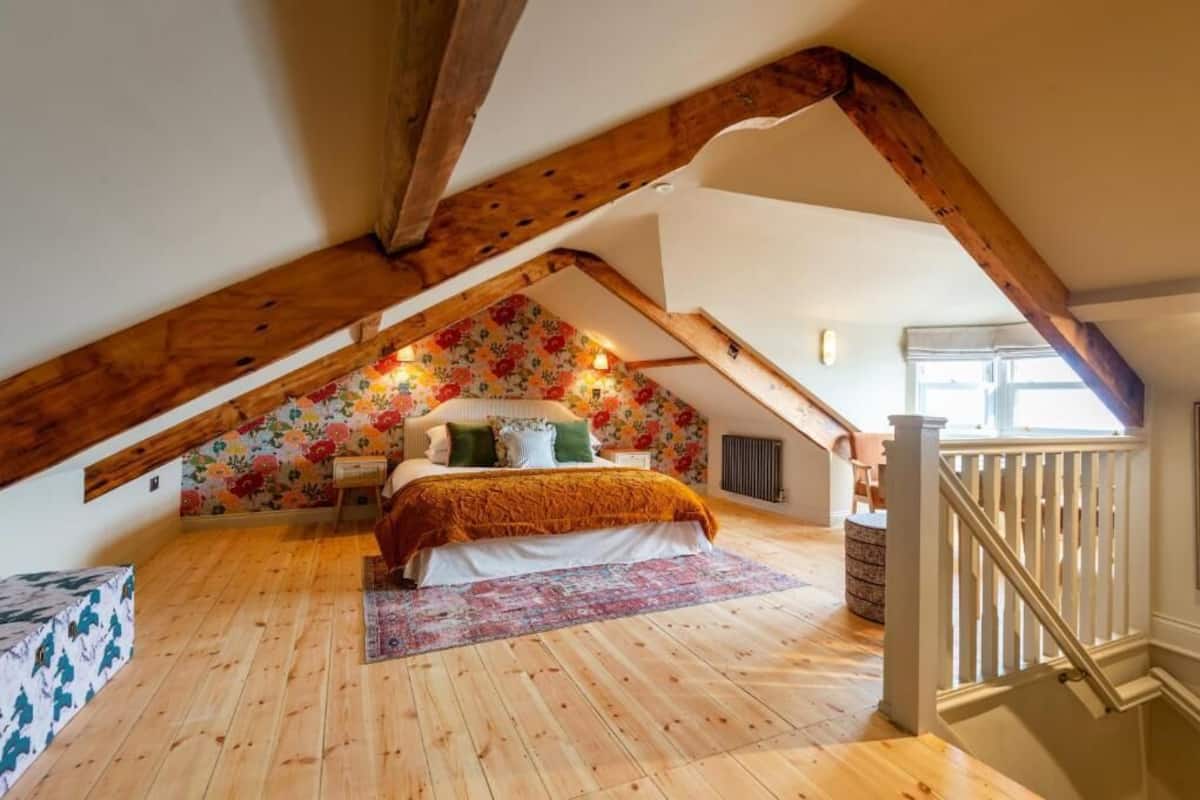 Egyptian cotton sheets, premium bedding, pillow-top beds