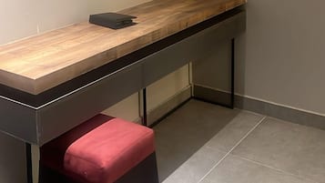 In-room safe, soundproofing, iron/ironing board