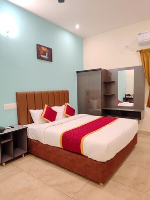 Deluxe Double Room | Free WiFi, bed sheets - ARUVI RESORT (Kolli Hills)